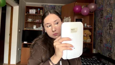 Snapshot of adeleapel chatting on 02-26-26, 10:14 Poly online show from 02-26-26, 10:14