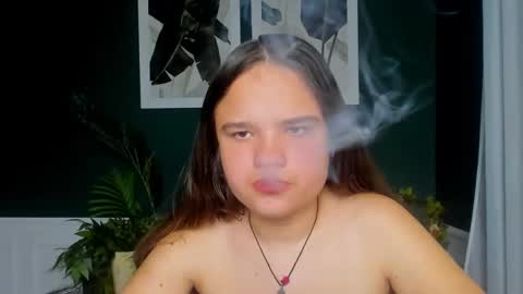 adelecruzz online show from 05-12-26, 12:02