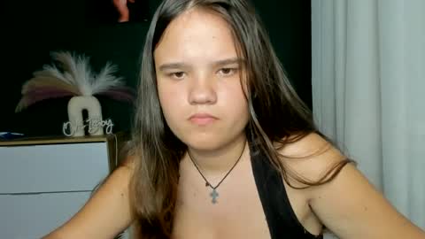 adelecruzz online show from 06-21-26, 12:08