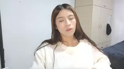 adellein foxx online show from 10-26-25, 10:47