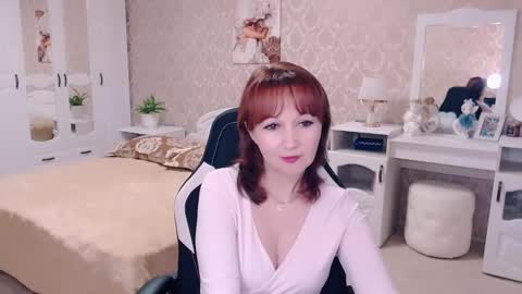 AdeleMoran online show from 12-15-24, 10:47