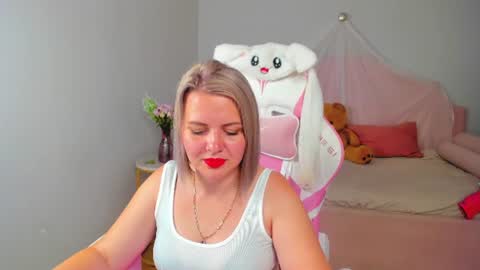 AdeleRavelle online show from 07-07-26, 07:23
