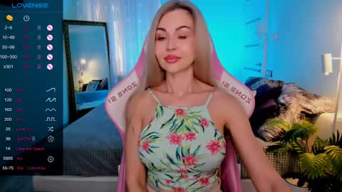 Snapshot of adeleroberts chatting on 06-02-26, 02:02 Adele online show from 06-02-26, 02:02