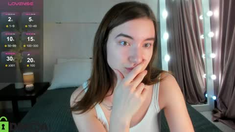Snapshot of adelina_bliss chatting on 03-29-26, 09:20 Adelina bliss online show from 03-29-26, 09:20