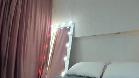 Snapshot of adelina_bliss chatting on 04-15-26, 09:27 Adelina bliss online show from 04-15-26, 09:27