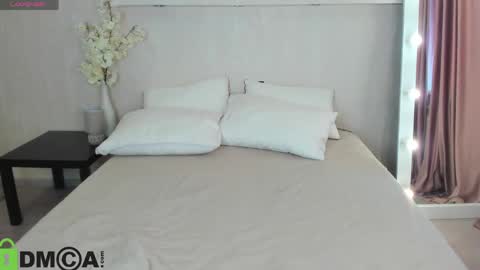 Snapshot of adelina_bliss chatting on 05-06-26, 07:24 Adelina bliss online show from 05-06-26, 07:24