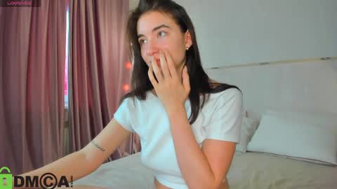 Snapshot of adelina_bliss chatting on 05-10-26, 09:25 Adelina bliss online show from 05-10-26, 09:25