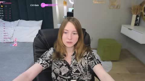 Snapshot of adelina_cowell chatting on 02-01-25, 02:45 Adelina online show from 02-01-25, 02:45