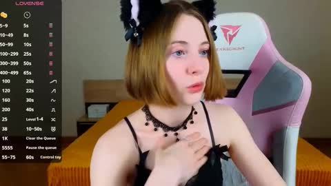 Snapshot of adelina_cowell chatting on 02-15-26, 09:30 Adelina online show from 02-15-26, 09:30