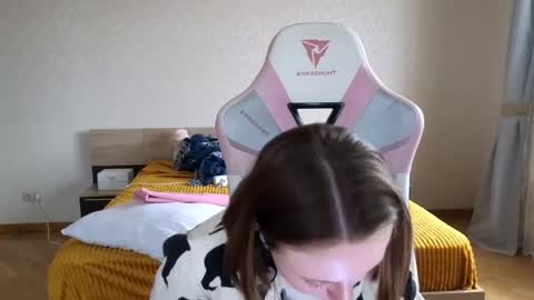 Snapshot of adelina_cowell chatting on 02-23-26, 06:55 Adelina online show from 02-23-26, 06:55