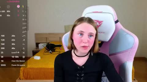 Snapshot of adelina_cowell chatting on 03-23-26, 09:35 Adelina online show from 03-23-26, 09:35