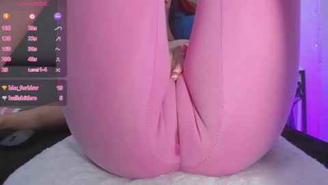 adelinaconte1 online show from 01-25-25, 10:50