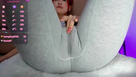 adelinaconte1 online show from 03-04-25, 10:27