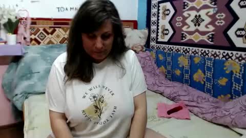 adelinemilf online show from 05-09-26, 11:15