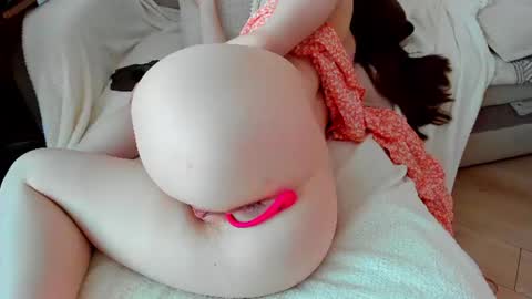 Amy online show from 06-25-26, 04:01