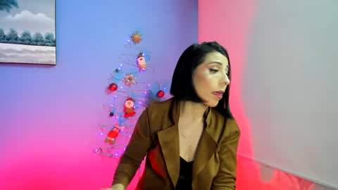 Adelle online show from 12-31-24, 11:09