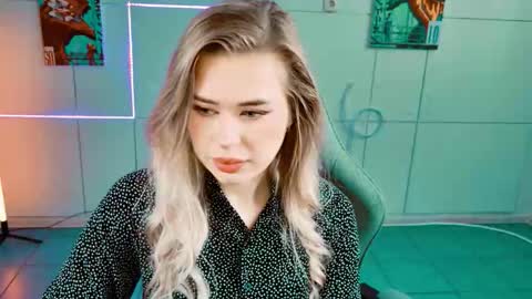 Adel online show from 09-22-25, 09:11