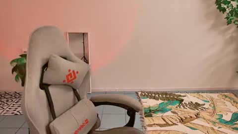 Adel online show from 09-30-25, 09:14