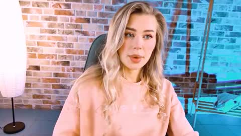 Adel online show from 10-07-25, 02:14