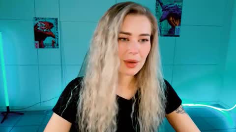 Adel online show from 10-11-25, 01:09