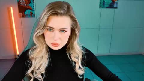 Adel online show from 11-04-25, 01:21