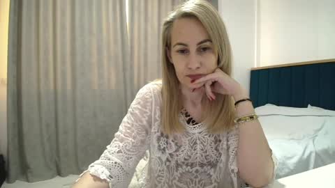 Adellyn online show from 05-09-26, 06:02