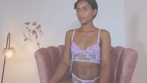 Snapshot of adelyn_x chatting on 02-19-25, 08:01 instragram adelyn 111 online show from 02-19-25, 08:01