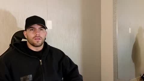 Snapshot of ades_lowe chatting on 10-03-25, 11:51 Ades online show from 10-03-25, 11:51