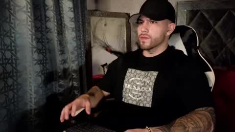 Snapshot of ades_lowe chatting on 10-12-25, 03:38 Ades online show from 10-12-25, 03:38