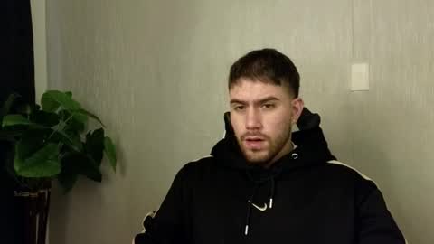 Snapshot of ades_lowe chatting on 10-15-25, 11:54 Ades online show from 10-15-25, 11:54