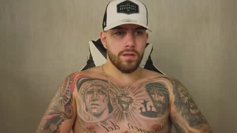 Snapshot of ades_lowe chatting on 10-30-25, 12:17 Ades online show from 10-30-25, 12:17