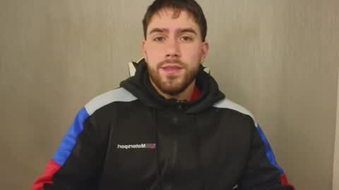 Snapshot of ades_lowe chatting on 11-05-25, 11:21 Ades online show from 11-05-25, 11:21