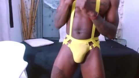 Snapshot of ades_stn chatting on 10-09-25, 03:26 ades_stn online show from 10-09-25, 03:26