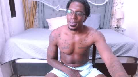 Snapshot of ades_stn chatting on 10-28-25, 02:04 ades_stn online show from 10-28-25, 02:04