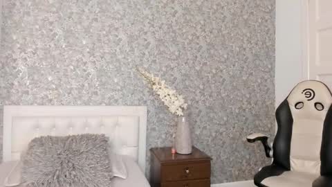 Adhara  online show from 01-11-25, 12:40