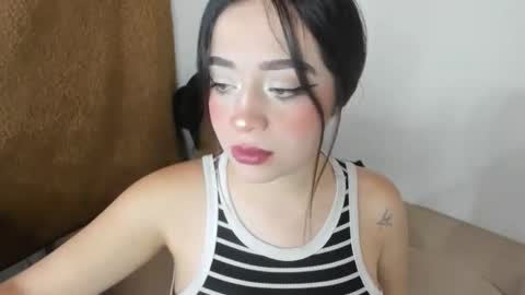 Snapshot of adhara_f chatting on 10-13-25, 03:17 AdaraForest online show from 10-13-25, 03:17