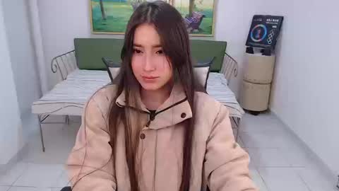 Adhara online show from 09-17-25, 01:02