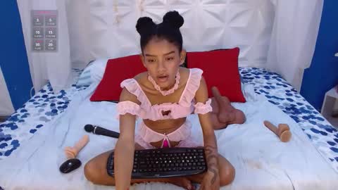 adisson_petite1 online show from 02-06-26, 06:00