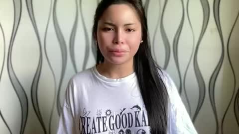 Snapshot of admelioraxxx chatting on 05-04-26, 03:35 KATE MORE online show from 05-04-26, 03:35
