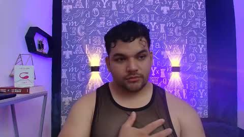 Snapshot of adonis__walker chatting on 09-28-25, 08:25 ADONIS online show from 09-28-25, 08:25