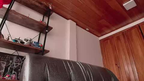Juan online show from 05-09-26, 01:16