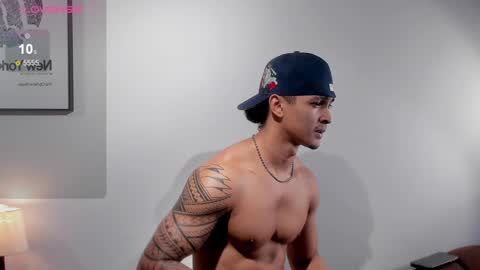 Adonis online show from 01-04-25, 09:43