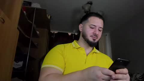 Snapshot of adonislovely chatting on 01-01-25, 11:16 Adonis Steel online show from 01-01-25, 11:16