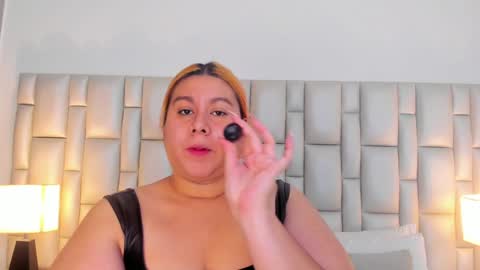 ANDREA PEREZ online show from 01-24-25, 11:48