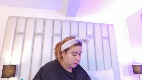 ANDREA PEREZ online show from 06-18-26, 07:18