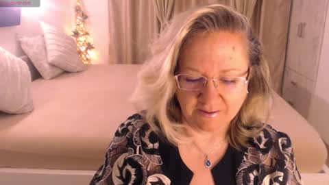 Snapshot of adrena_ chatting on 01-10-25, 04:54 Cryna online show from 01-10-25, 04:54