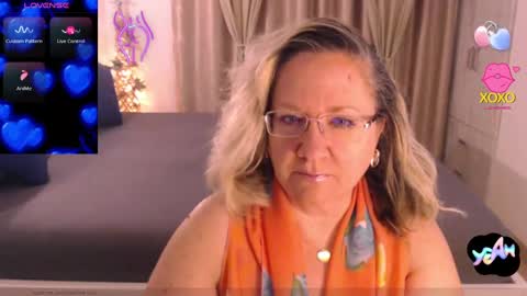 Snapshot of adrena_ chatting on 01-20-25, 04:10 Cryna online show from 01-20-25, 04:10