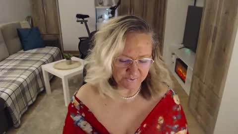 Snapshot of adrena_ chatting on 02-14-25, 05:30 Cryna online show from 02-14-25, 05:30