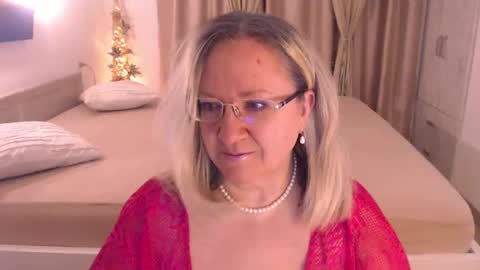 Snapshot of adrena_ chatting on 02-28-25, 04:43 Cryna online show from 02-28-25, 04:43