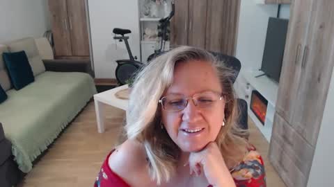 Snapshot of adrena_ chatting on 03-06-25, 07:47 Cryna online show from 03-06-25, 07:47